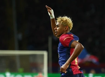 Lamine Yamal gieo rắc nỗi sợ khắp châu Âu