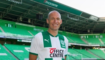 Robben lần đầu làm HLV