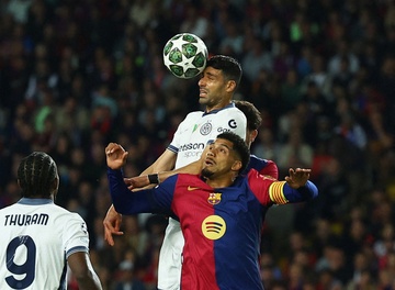 Deco va mo roi trung ve o Barcelona hinh anh
