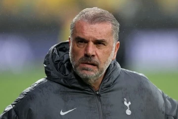 HLV Tottenham nổi giận trước câu hỏi về MU