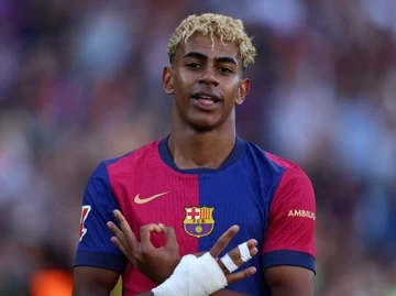 Tran chien chua ket giua Yamal va Rabiot hinh anh