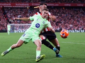 Barca lo ngai ‘bien co Fermin Lopez’ hinh anh