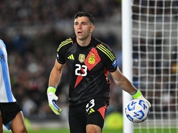Aston Villa sẵn sàng để Martinez gia nhập MU