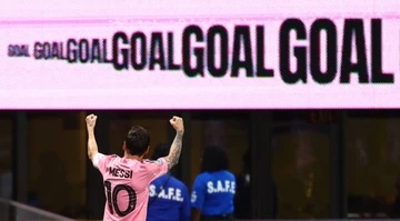 Messi chua bao gio lui lai hinh anh