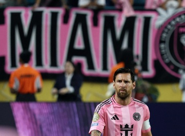 Messi tuong niem Jota sau tham kich hinh anh