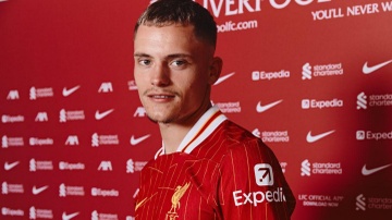 Chi 200 trieu bang, Liverpool thach thuc ca Premier League hinh anh
