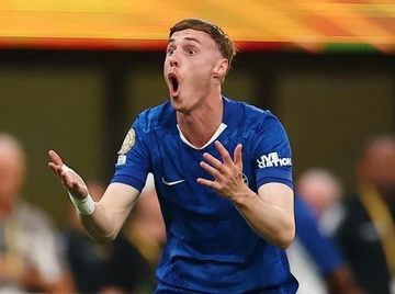 Them Joao Pedro, Chelsea lai 'chat dong' hang cong hinh anh