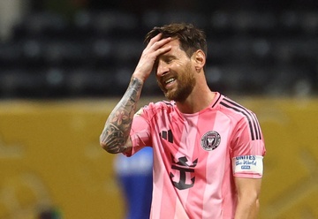 Messi ve lai Barcelona khong phai tro dua hinh anh