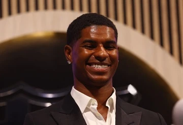Rashford qua con bi cuc hinh anh
