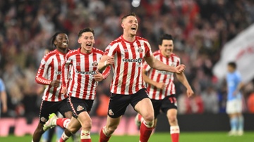 Sunderland gây choáng