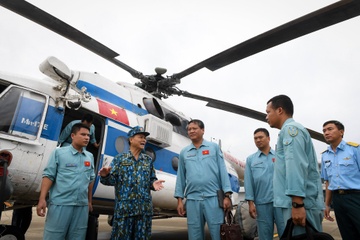 Truc thang dau tien roi Rao Trang 3 hinh anh