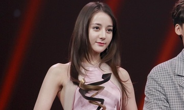 Dich Le Nhiet Ba gianh giai thuong lon, vuot Trieu Vy va Ly Bang Bang hinh anh
