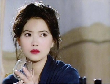 Bia mo cua Lam Khiet Anh bi vay ban, khong nguoi tham nom hinh anh