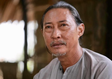 Nghe si Le Binh - ca doi tran tro voi nghe, nuoc mat roi vi vo con hinh anh
