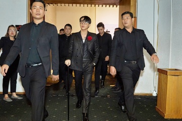 Son Tung M-TP chong gay ba toong toi su kien hinh anh
