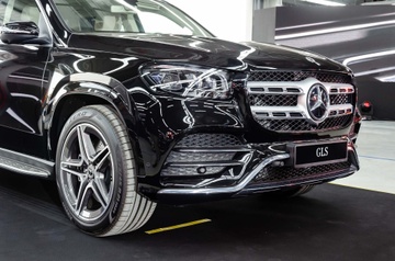 Xe Mercedes-Benz nhập Mỹ có giá bao nhiêu nếu giảm thuế nhập khẩu?