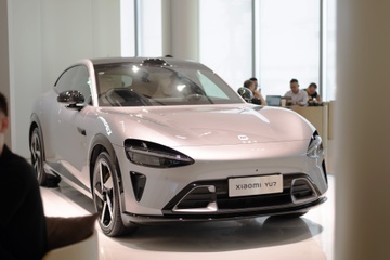 So tan tay Xiaomi YU7, SUV dien 'quyet dau' Porsche Macan hinh anh