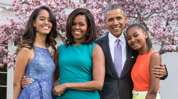 Tong thong Obama tau them nha o California va Hawaii hinh anh