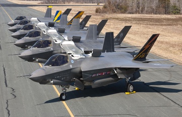 100 tiem kich tang hinh F-35 se ap sat Trieu Tien hinh anh