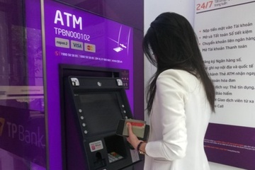 Toi di rut tien o TP.HCM co vi pham Chi thi 16? hinh anh