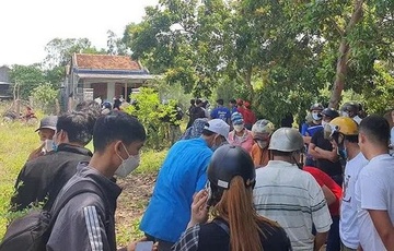 Ba nguoi trong mot gia dinh nghi bi sat hai hinh anh