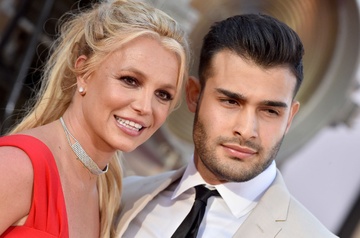 Britney Spears - cong chua mai me yeu duong va ly hon sau 55 tieng hinh anh