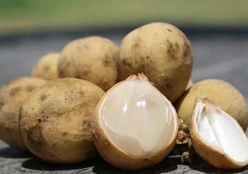 Boong boong gia 90.000 dong/kg, nhieu nguoi nhac len dat xuong hinh anh