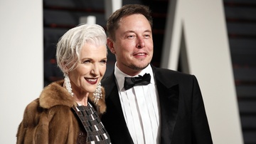 Nguoi me la sieu mau cua ty phu Elon Musk hinh anh