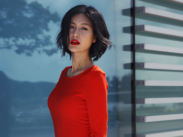 Kathy Uyen ngay cang quyen ru voi toc moi hinh anh