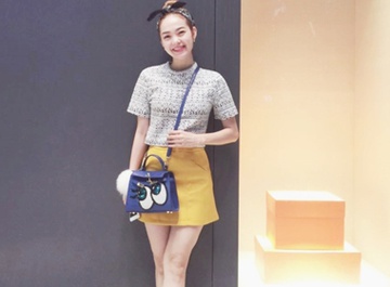 7 mau vay mua xuan nhat dinh phai co trong tu quan ao hinh anh
