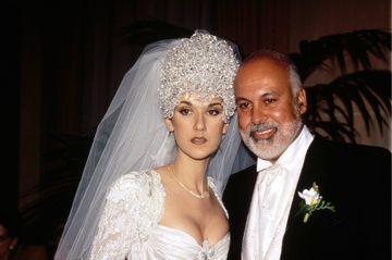 Dang sau tieng hat day noi luc cua Celine Dion hinh anh
