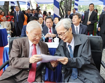 Cau chuyen ve tinh thay tro cua Tong bi thu Nguyen Phu Trong hinh anh
