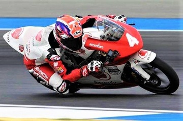 Tay dua 20 tuoi tu nan tren duong dua Sepang hinh anh