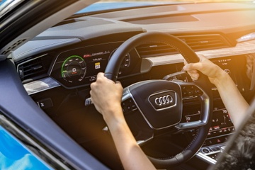 Audi sap trang bi mang 5G tren oto hinh anh