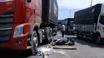 Xe đầu kéo va chạm xe máy, một người tử vong