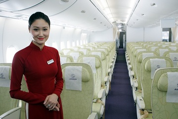 Nhung mac dinh sai lam ve nghe tiep vien hang khong hinh anh