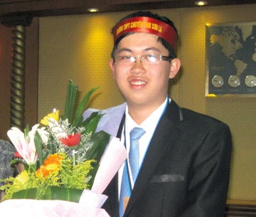 Chang trai ‘vang’ Vat ly duoc tang Huan chuong lao dong hinh anh