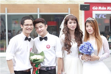 Gioi tre dong tinh mung vi duoc cong khai dam cuoi hinh anh