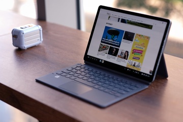 Lam viec tren Galaxy Tab S6 - dap ung co ban, mang di ca phe cuoi tuan hinh anh