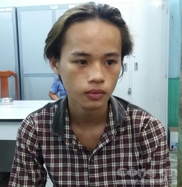 Mot phu nu quat nga 3 ten cuop giua duong nhu phim hanh dong hinh anh
