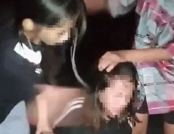 Tin moi vu nu sinh o Nghe An bi danh hoi dong trong dem hinh anh