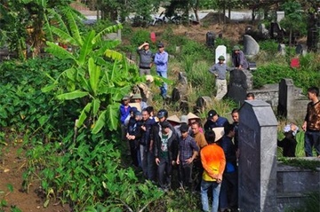 Ke giet nguoi bi bat khi o cung ban gai trong nha nghi hinh anh