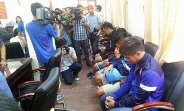 Các cầu thủ bóng đá Đồng Nai tại trụ sở C45.