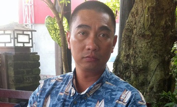 Danh vo dau tinh dich vi 'om' vo minh hinh anh