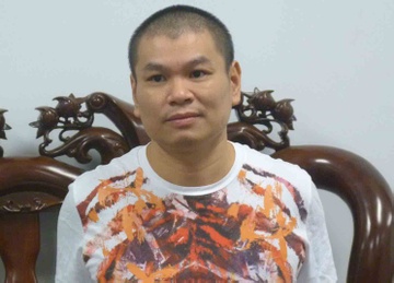 Lai oto che bien so, ban chet nguoi tai quan vit hinh anh
