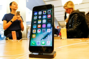 Lap trinh vien giau to nho sai lam cua Apple? hinh anh