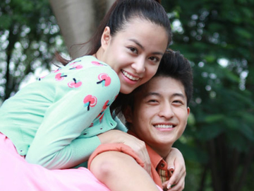 Nhung my nhan Viet dinh nghi an hen ho trai kem tuoi hinh anh