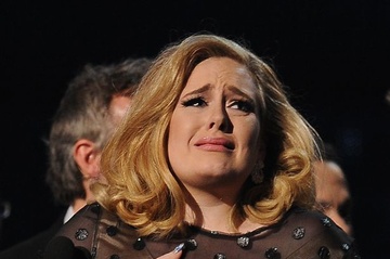 Adele phai tri lieu tam ly 5 lan mot ngay hinh anh