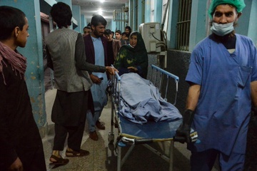 Ba nhan vien truyen hinh bi ban chet o Afghanistan hinh anh