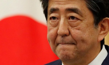 Ong Shinzo Abe phan doi ngoai truong moi cua Nhat Ban hinh anh